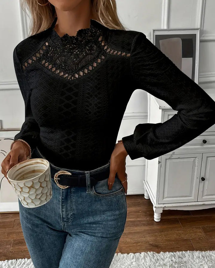 Collyra - Classic Lace Top
