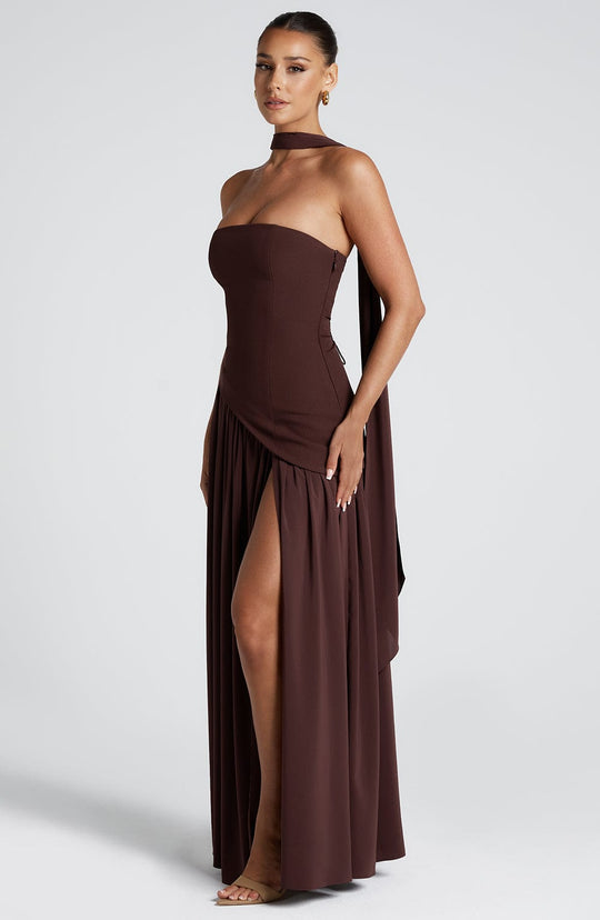 Rissa - Elegant Maxi Dress