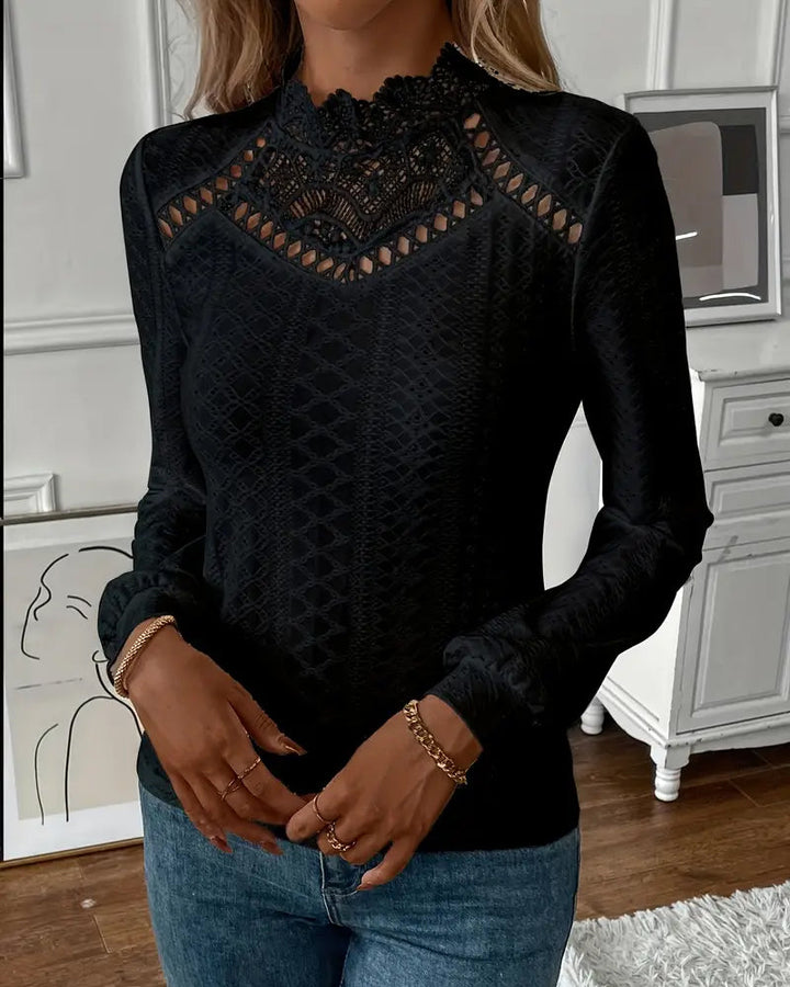 Collyra - Classic Lace Top