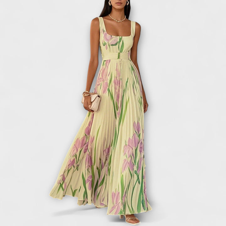 Luna - Chic Floral Dress