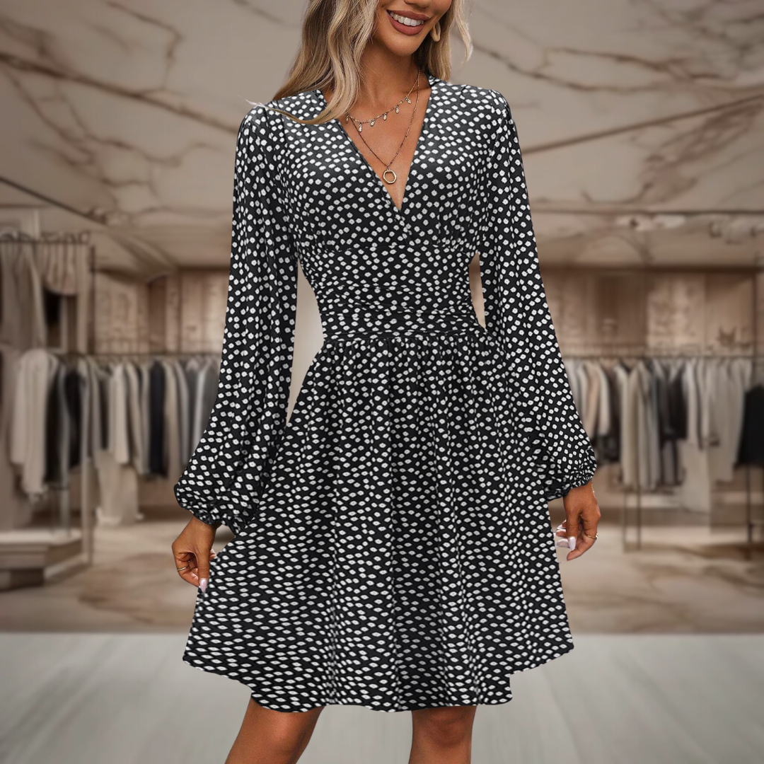 Lilly - Flattering Flowy Dress