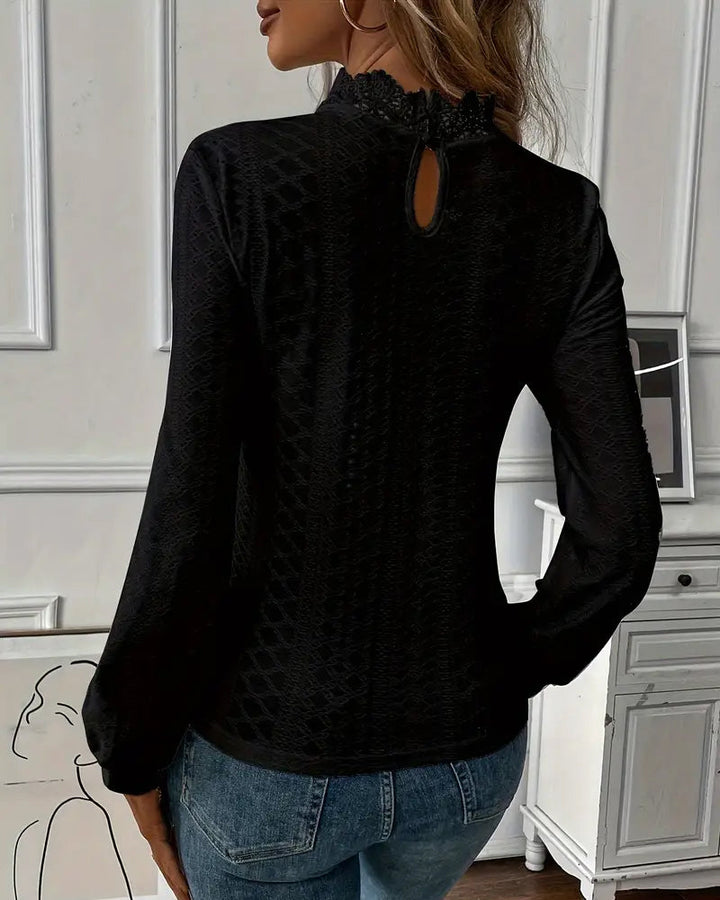 Collyra - Classic Lace Top