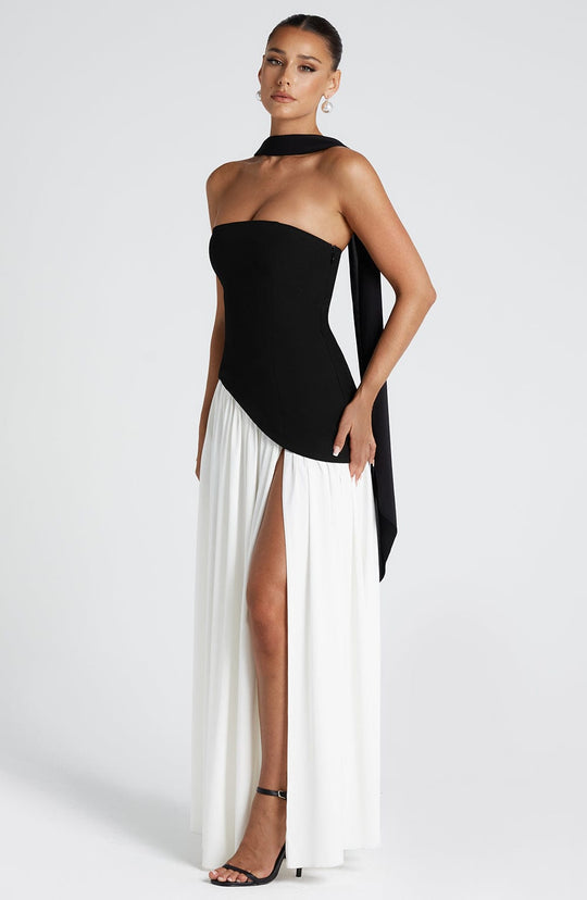 Rissa - Elegant Maxi Dress