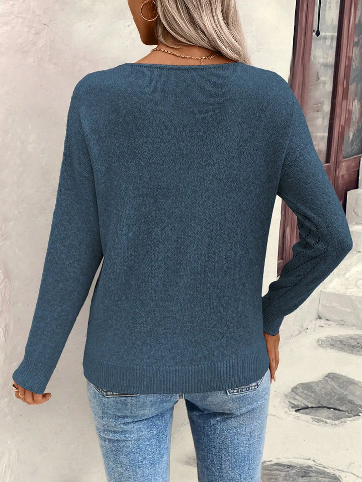 Willa - Classic V-Neck Sweater